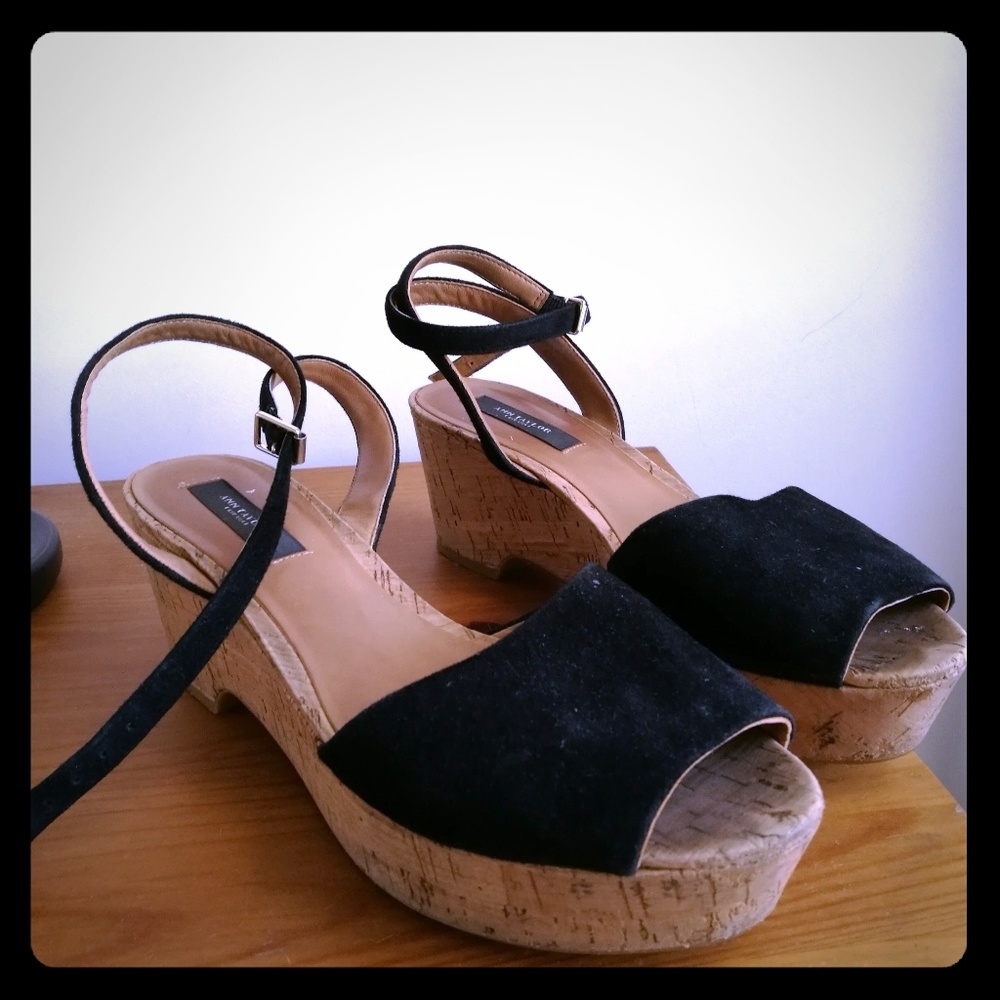 Ann Taylor Black Hallie platform sandals